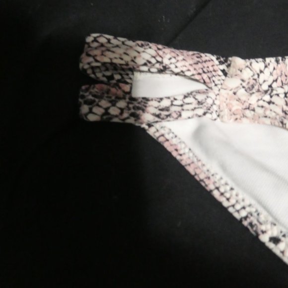 DYNAMITE | small | snake print bikini bottoms | BNWOT - Picture 3 of 13